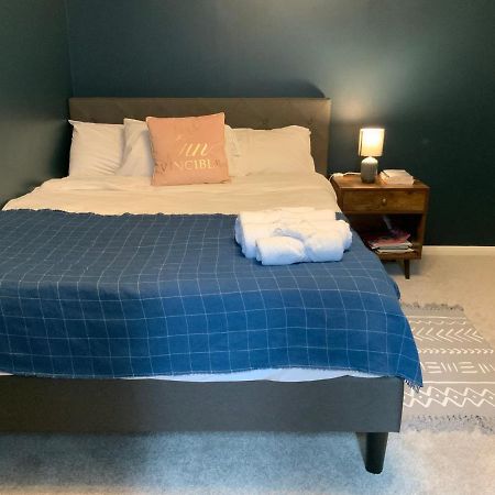 2 Bedroom Apartment Near Southfields London Eksteriør billede