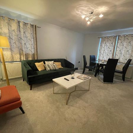 2 Bedroom Apartment Near Southfields London Eksteriør billede