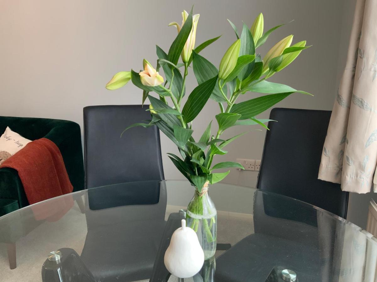 2 Bedroom Apartment Near Southfields London Eksteriør billede
